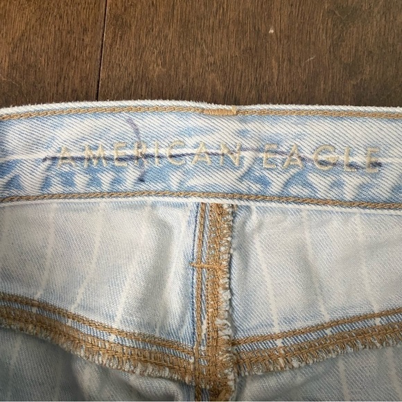 American Eagle Pin striped MOM JEAN Size 0 Short - Picture 4 of 8